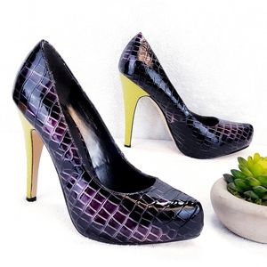 SHOEDAZZLE PLATFORM PUMPS